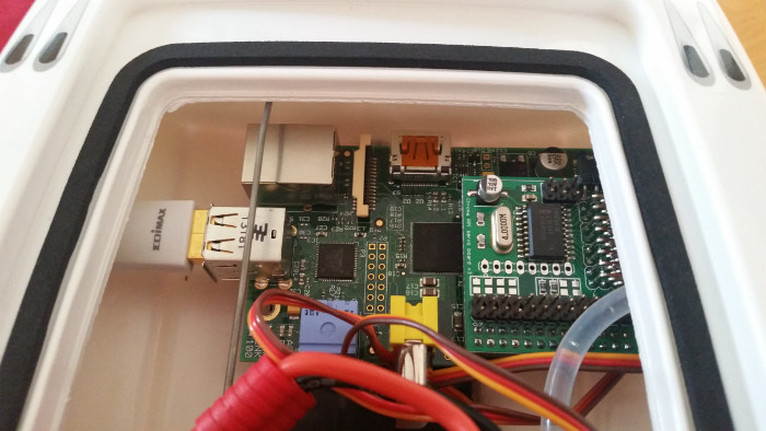 Raspberry Pi fitted inside USV