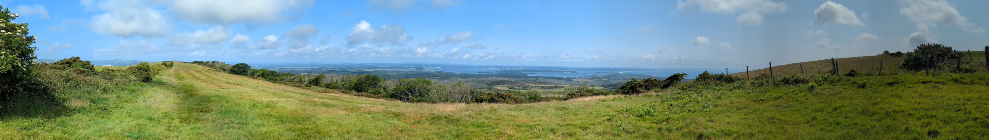 Panorama from the top of Nine Barrow Down