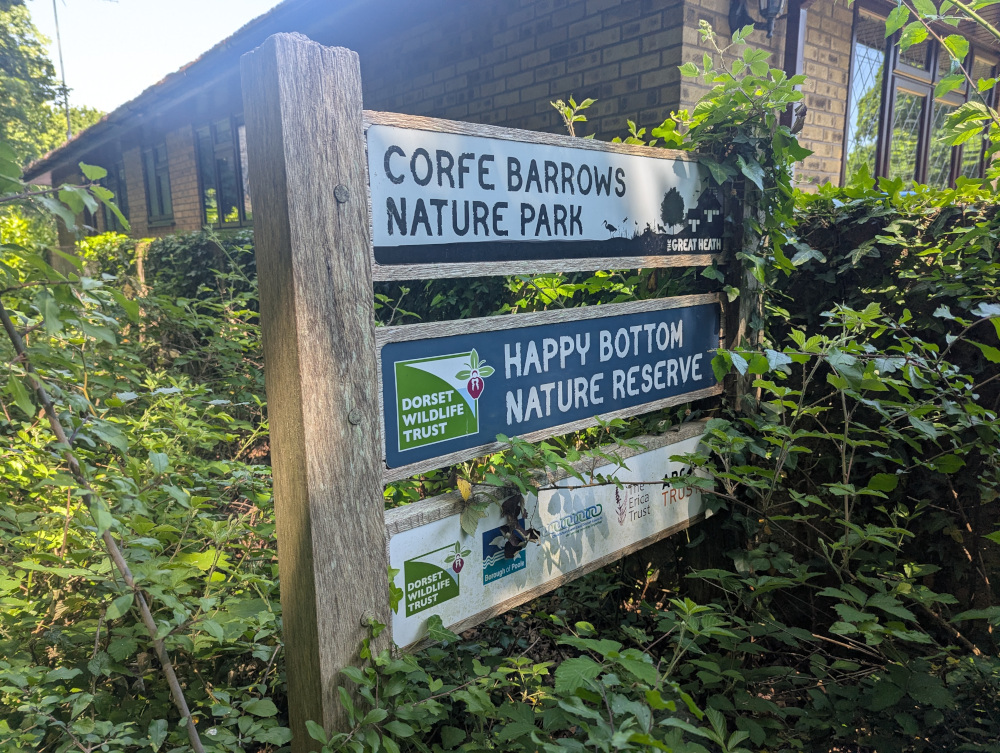 Happy Bottom sign