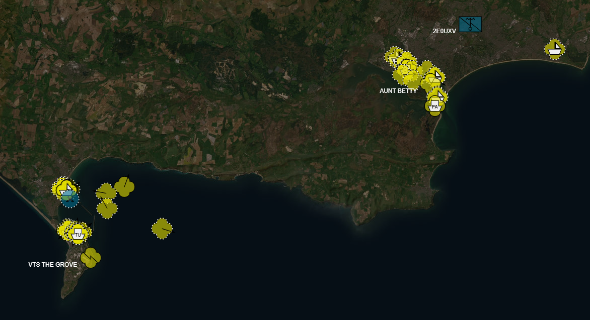 AIS vessels visible in the Plane/Sailing interface in two different locations